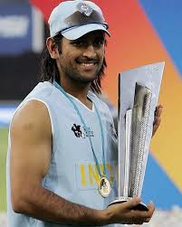 MSD With 2007 T-20 World Cup Trophy