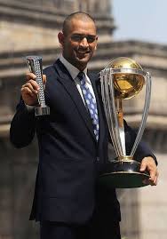 MSD With 2011 World Cup Trophy