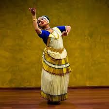 Mohiniyattam – The Enchantress of Kerala